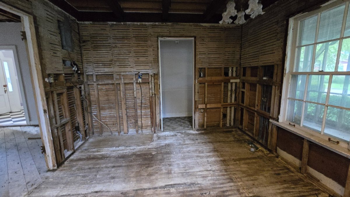Image for Historic 2-Story Sears Home -- Online Real Estate Auction