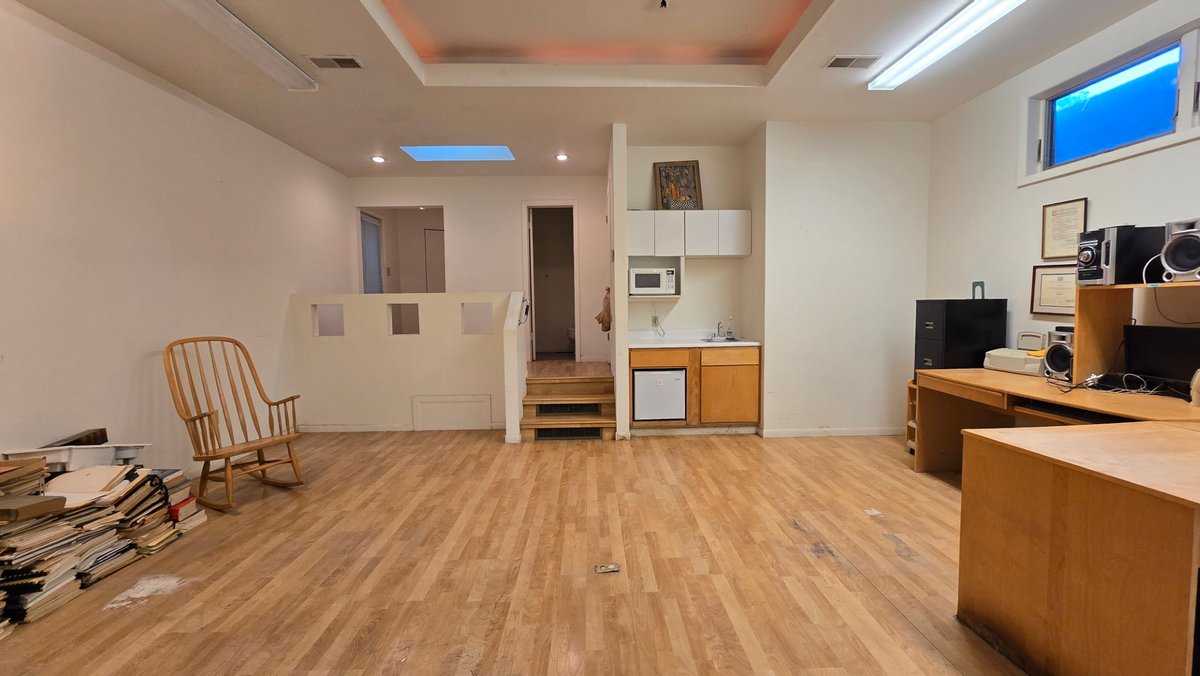Image for Mid-Century Modern Home Ready for New Owner at Auction