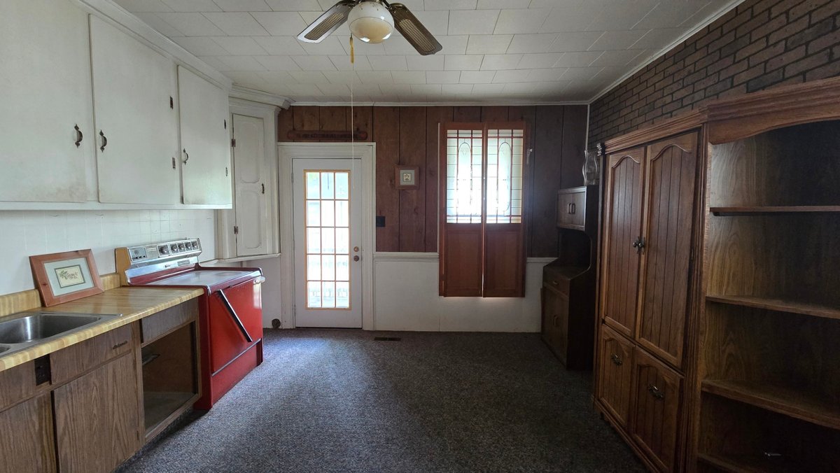 Image for FORMER FLORIST SHOP REAL ESTATE AUCTION