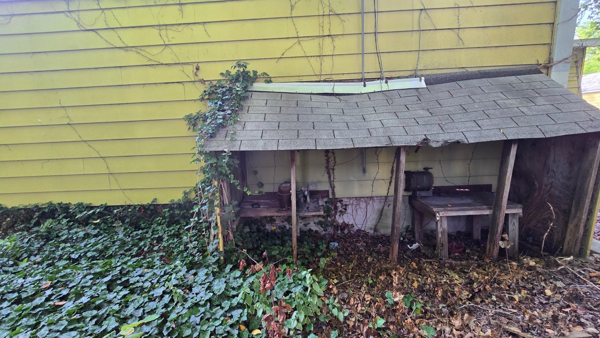 Image for FORMER FLORIST SHOP REAL ESTATE AUCTION