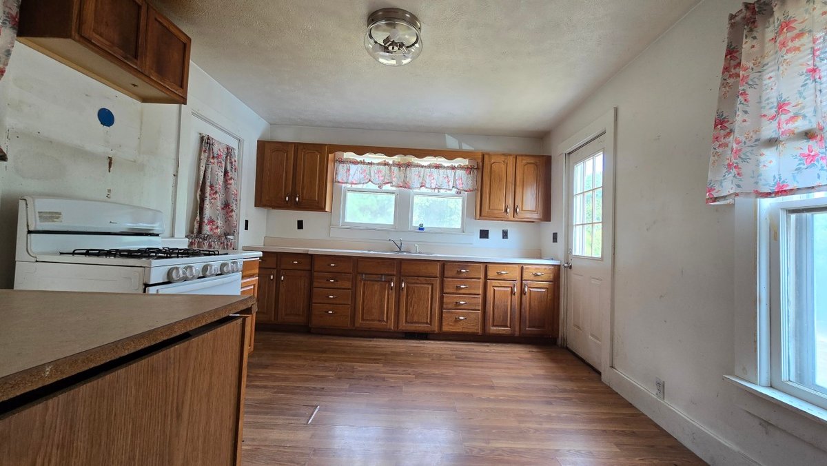 Image for 9.118 Acres of Privacy and Possibilities - 1880 Character Home Awaits Your Vision Online Only Auction
