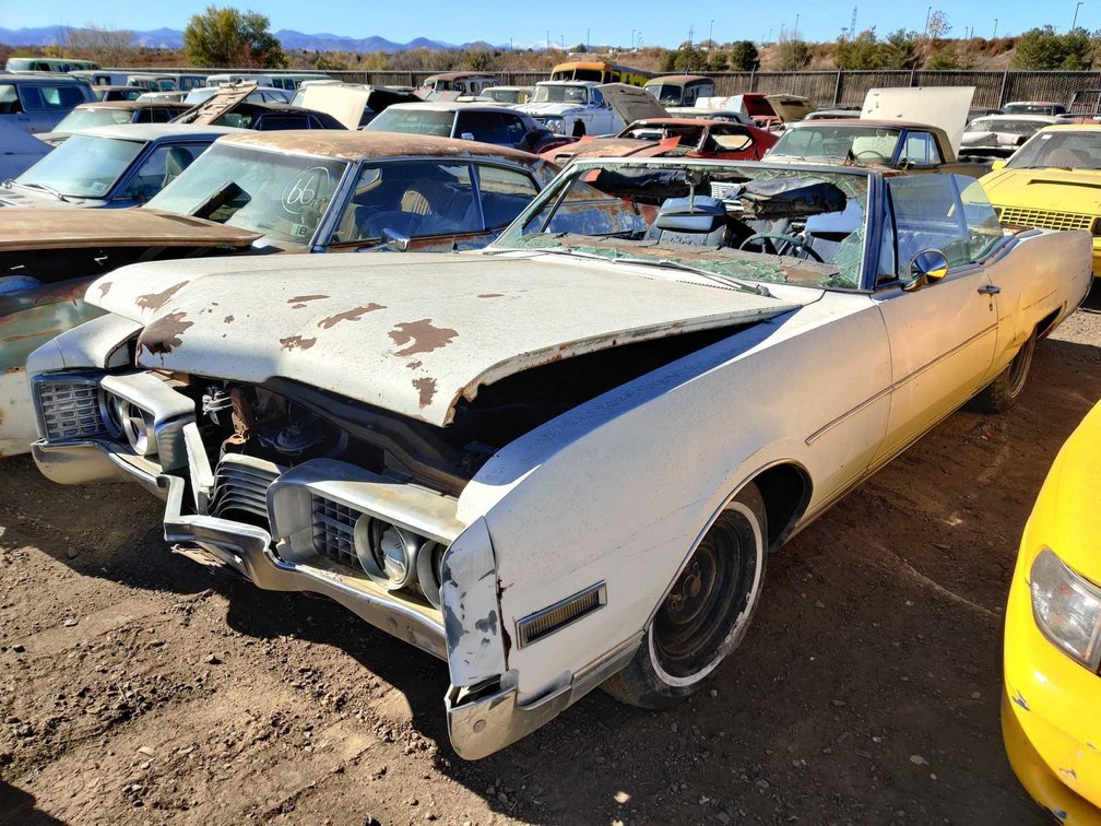 1967 OLDSMOBILE 98-VIN-384677M245972