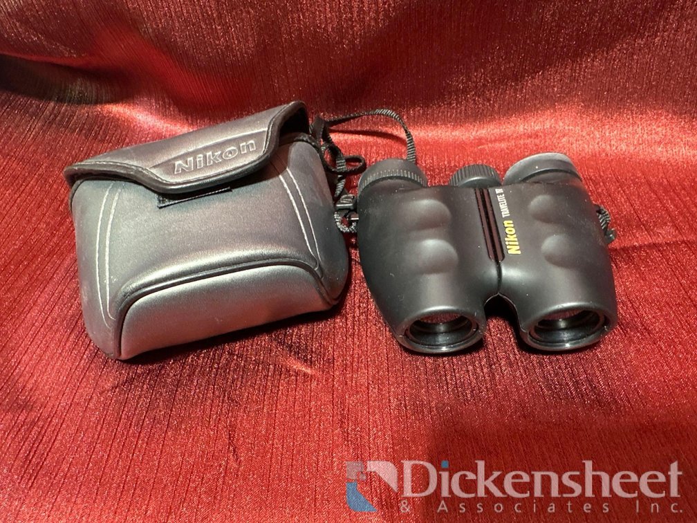 NIKON TRAVELITE IV BINOCULARS WITH CASE