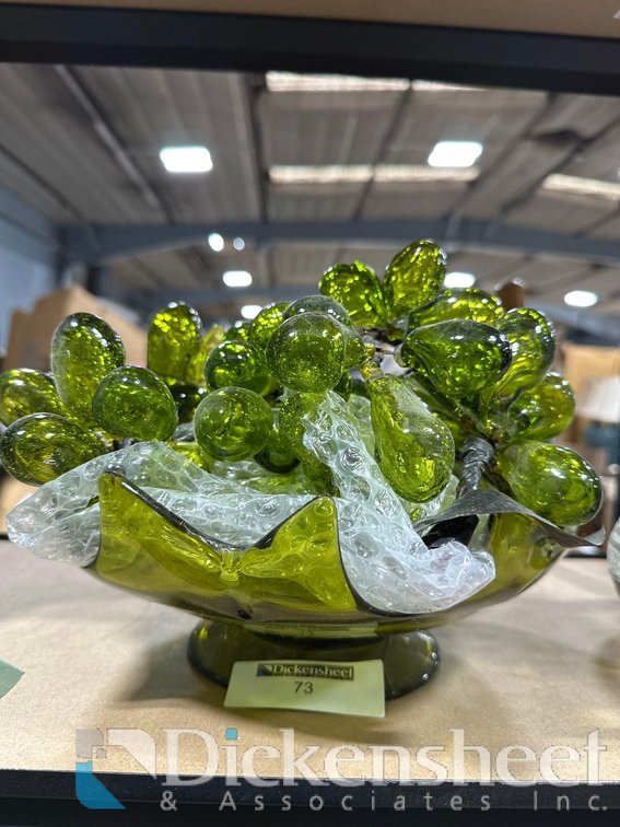 GREEN GLASS GRAPES IN BOWL
