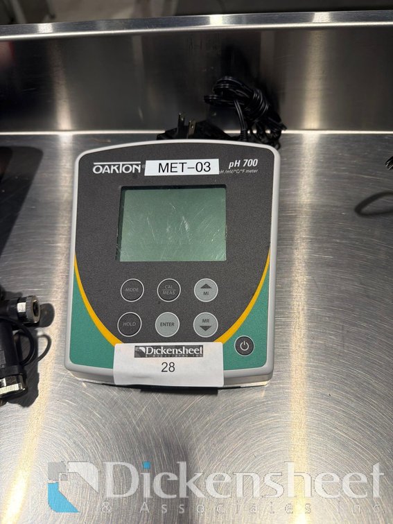 OAKTON PH700 ph/mViF METER