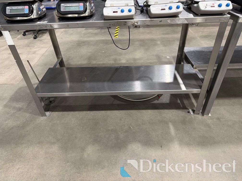 STAINLESS STEEL TABLE with lower shelf - approximate