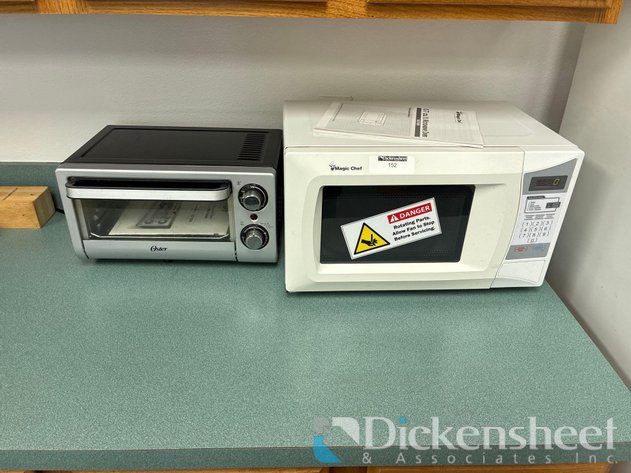 Image for MAGIC CHEF MICROWAVE AND OSTER TOASTER OVEN