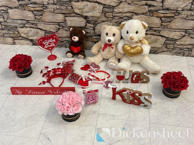 Image for LOT OF VALENTINES DAY DECORATIONS