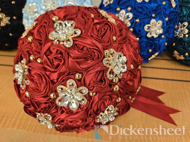 Image for RED QUINCEANERA BOUQUET