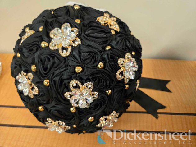 Image for BLACK QUINCEANERA BOUQUET