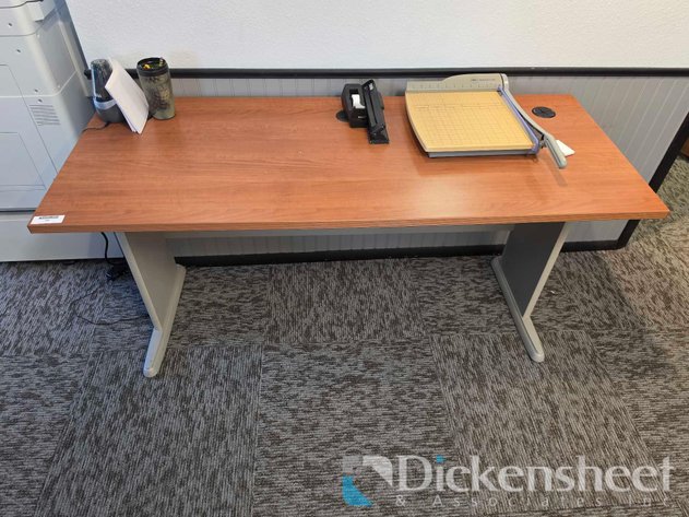 Image for LAMINATE TOP WORKTABLE WITH METAL BASE
