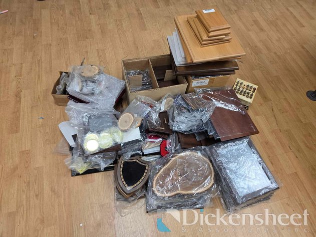 Image for LARGE LOT OF WOOD PLAQUES