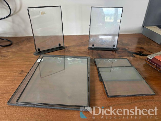 Image for VARIETY OF METAL WIRE FRAMED PICTURE FRAMES