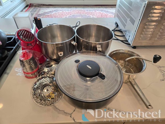 Image for VARIETY OF COOKWARELOT