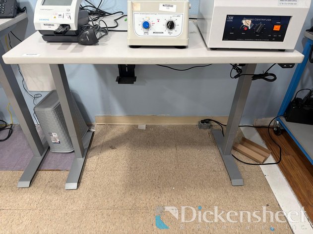 Image for ELECTRIC ADJUSTABLE HEIGHT TABLE