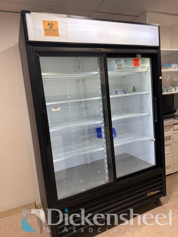 Image for TRUE DOUBLE DOOR REACH IN REFRIGERATOR / COOLER