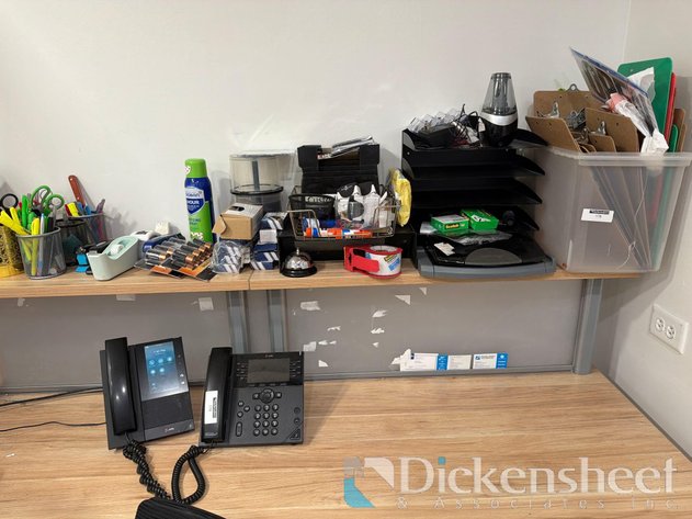 Image for LOT OF OFFICE SUPPLIES