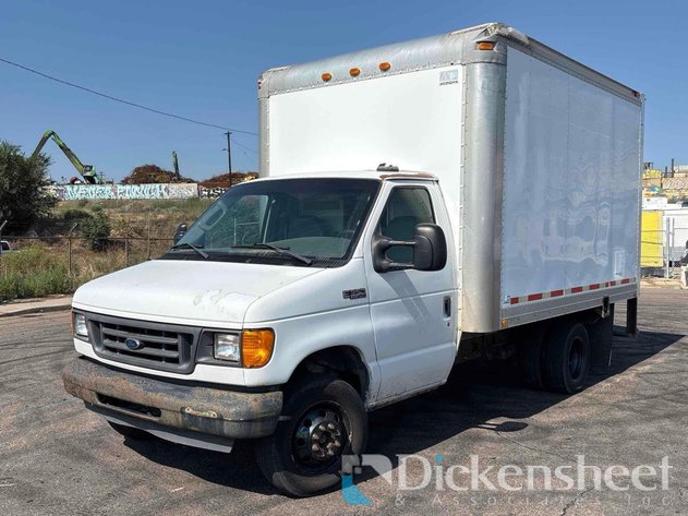 Image for 2004 FORD ECONOLINE ENCLOSED BOX VAN,  1FDWE35S34HA29857, KEY