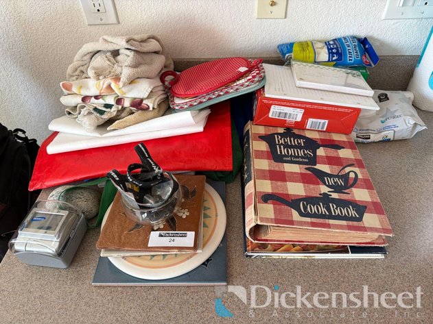 Image for COOKBOOKS & DINNER ACCESSORIES LOT