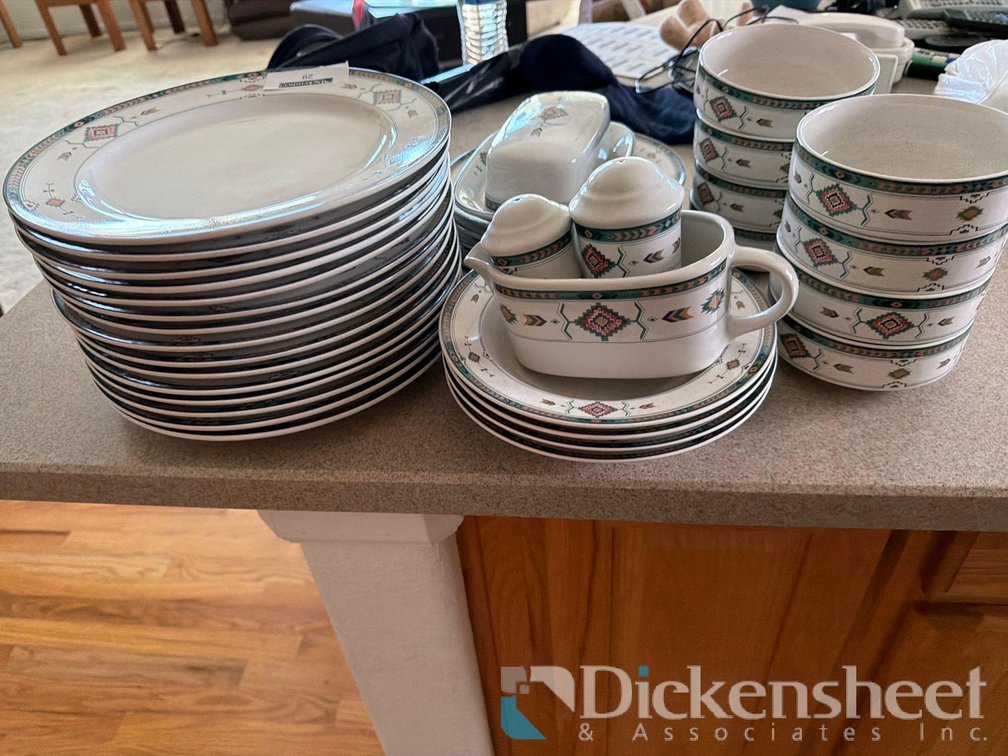 STUDIO NOVA ADIRONDACK DINNERWARE