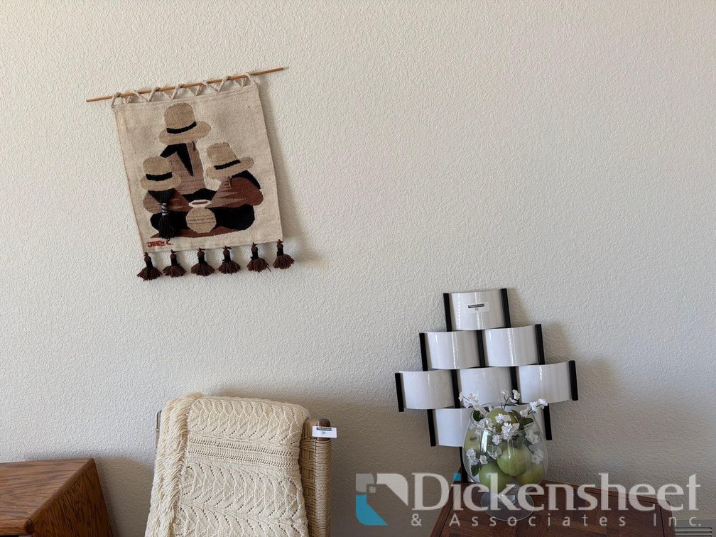 WALL PICTURES & DECOR