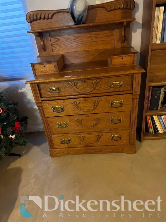 VINTAGE DRESSER