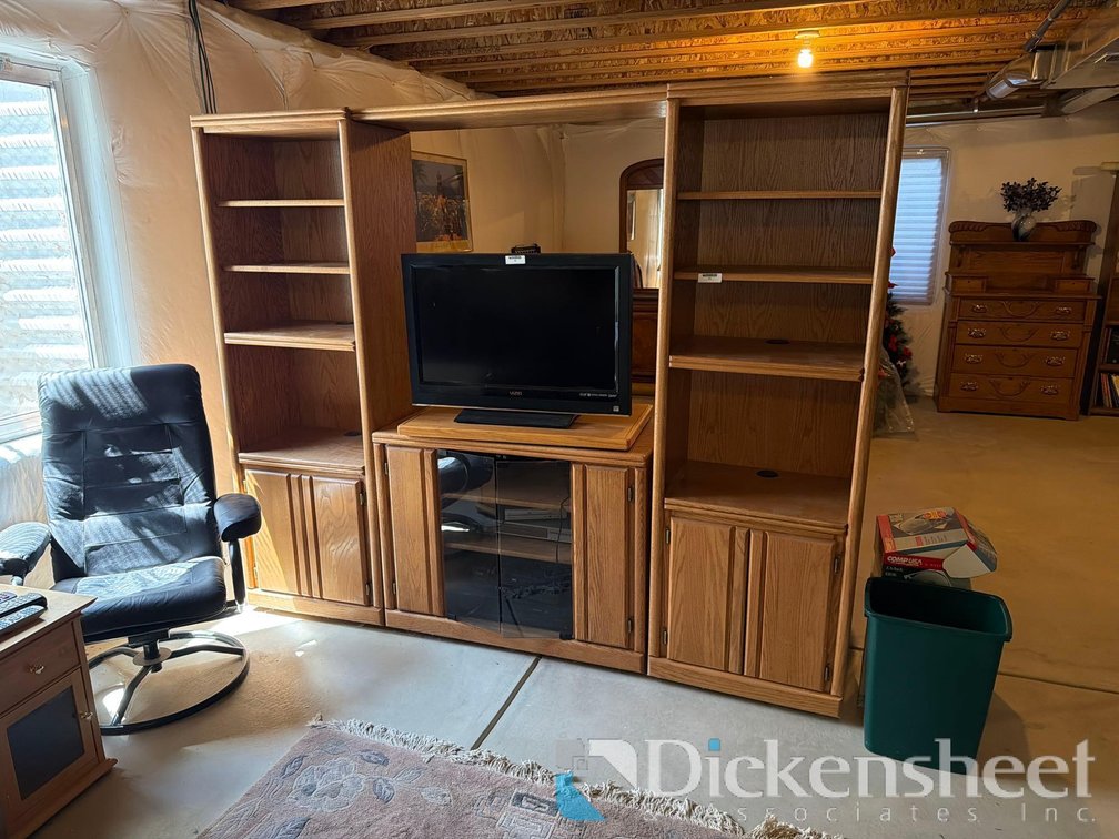 ENTERTAINMENT CENTER ONLY
