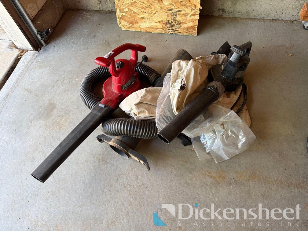 TORO YARD VACUUM
