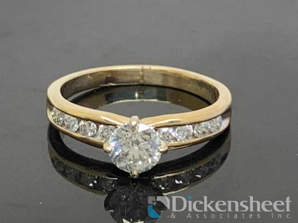 1.00CTW Diamond Engagement Ring