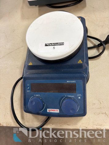 Image for FOUR E’S HOT PLATE STIRRER