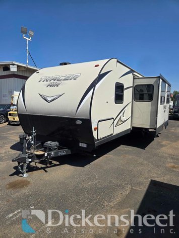 Image for 2018 FOREST RIVER TR5ACER AIR 33' TRAVEL TRAILER, 5ZT2TRTB7JB513252, KEY