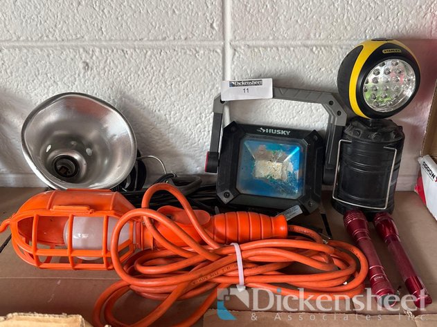 Image for LIGHTS AND FLASHLIGHTS LOT
