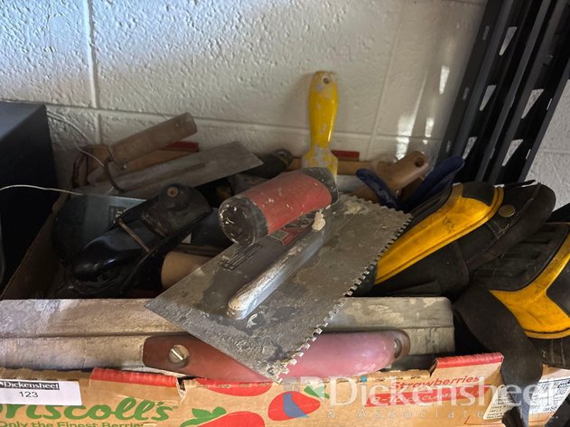 Image for TROWELS AND KNEE PADS
