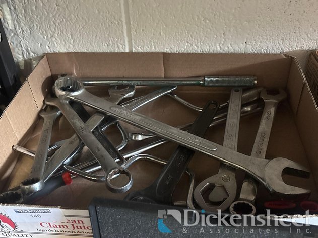 Image for LOT OF WRENCHES