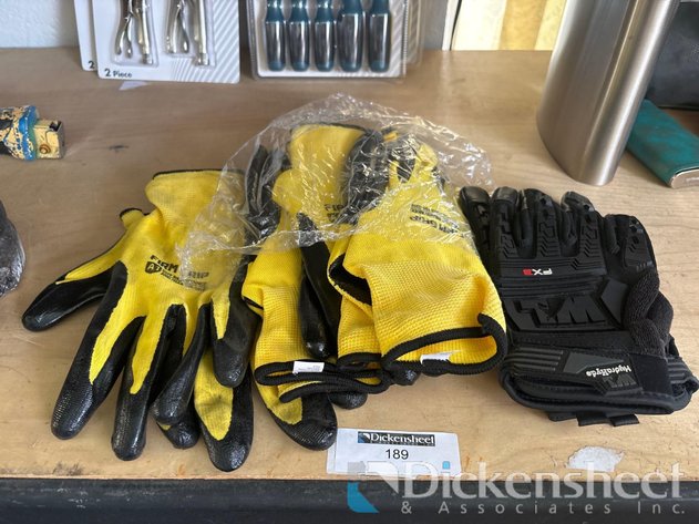 Image for WORK GLOVES LOT, SIZE LARGE