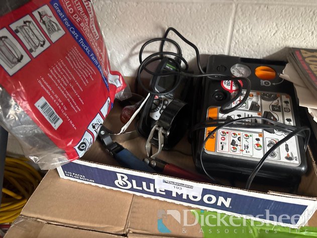 Image for OIL FILTER GRIPS, CODE READER, PORTABLE AIR PUMP, MULTIPURPOSE BULB SEAL