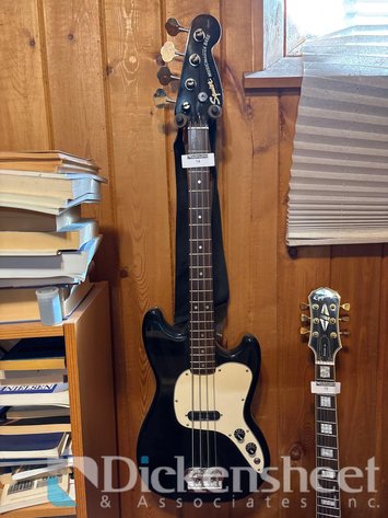 Image for SQUIER BY FENDER VISTA SERIES MUSICMASTER ELECTRIC BASS GUITAR