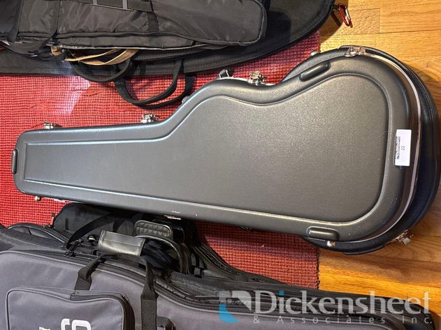 Image for SKB HARD SHELL GUITAR CASE