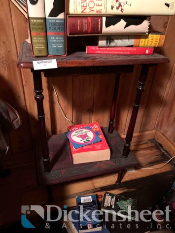 Image for WOOD SIDE TABLE WITH BOOKS