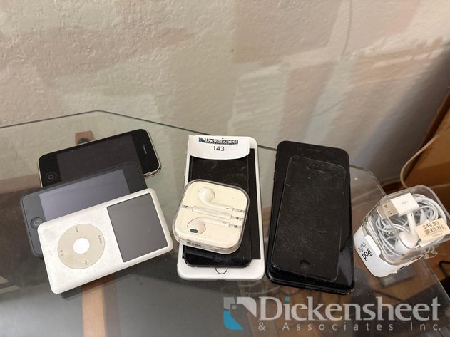 Image for PORTABLE MEDIA PLAYERS & ACCESSORIES