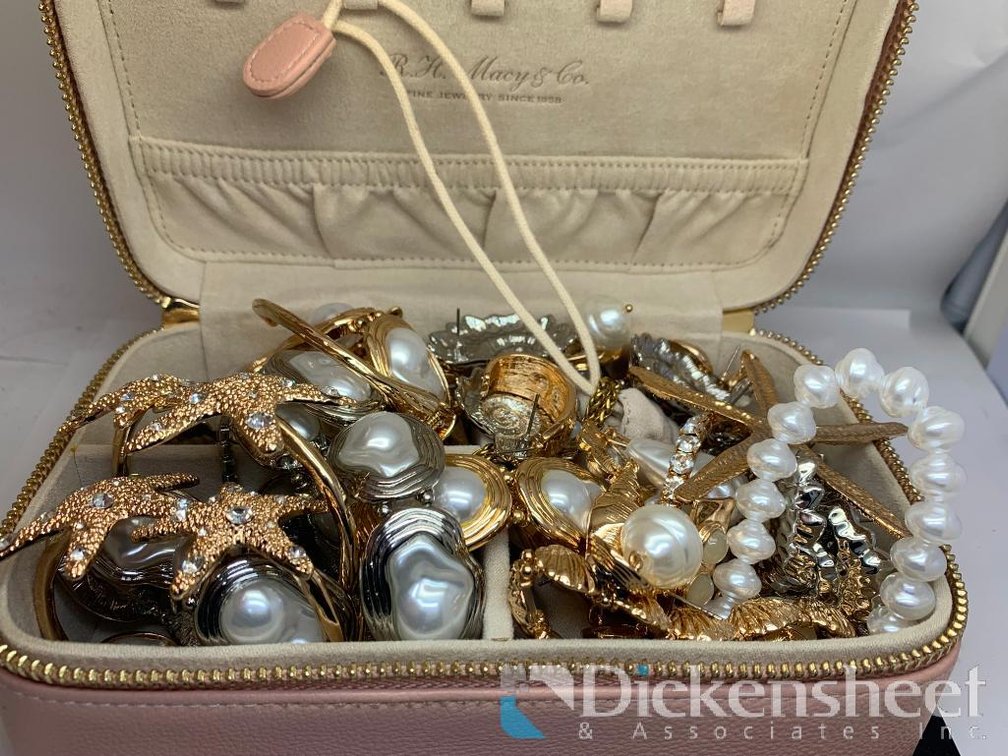 Lot of Jewelry
