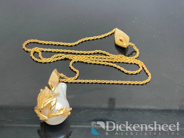 Image for Bottega Veneta Women's Rana Pearl Pendant Gold Tone Necklace