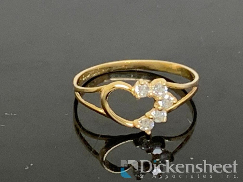 10K Yellow Gold Heart Shape Baby Ring