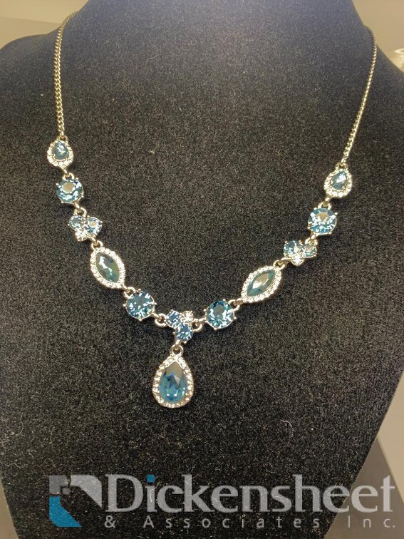 Silver Tone Necklace