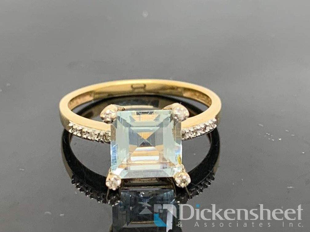 14KT Yellow Gold Ring With Blue Gemstone