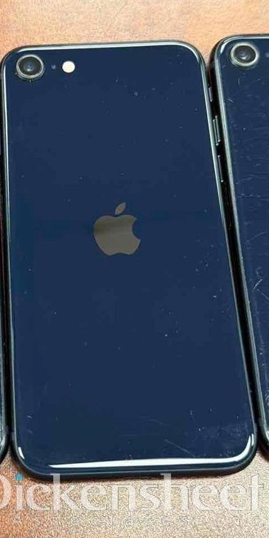LOT OF (4) DAMAGED IPHONES