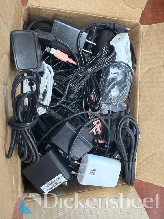 VARIETY OF CHARGING CORDS/ ADAPTERS