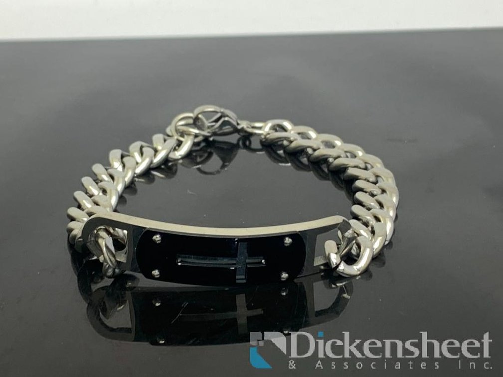 Silver Tone Cross Tag Bracelet