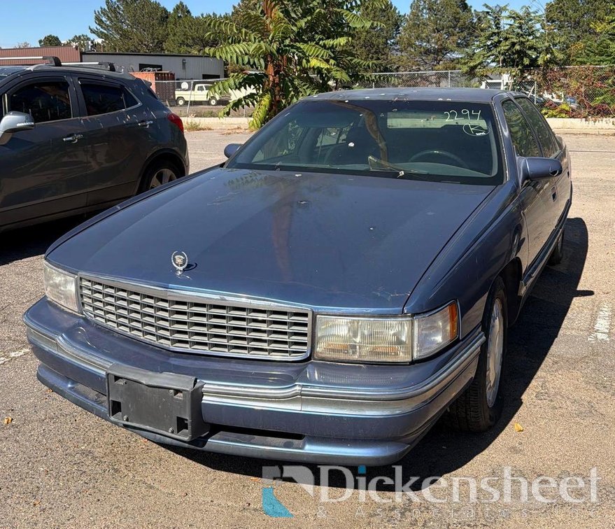 1996 Cadillac Deville, 1G6KD52Y5TU242294-KEY