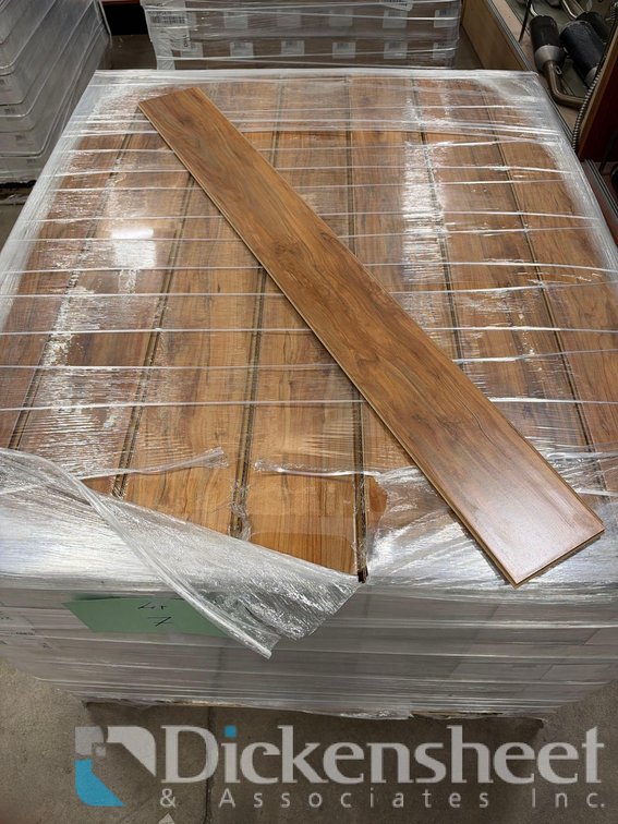 841.82 SQ FT. OF MOHAWK LAMINATE PLANK FLOORING- COLOR APPLEWOOD